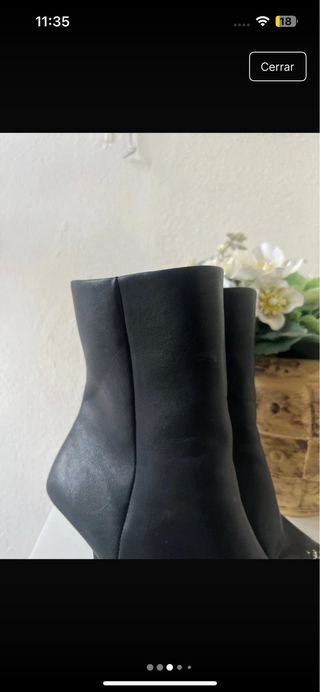 Botines Zara tacón tachuelas negros