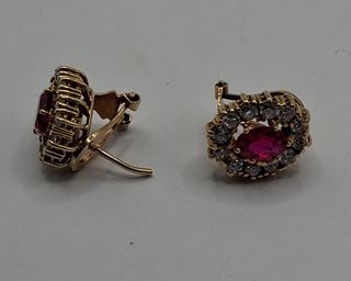 Pendientes fucsia de oro 18k ,7,75gr Ref G-180.