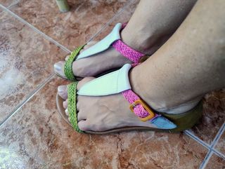 Sandalias planas multicolor