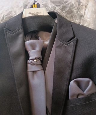 Traje de Novio Negro y Gris