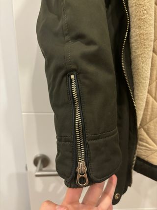 Parka verde con forro de borreguito
