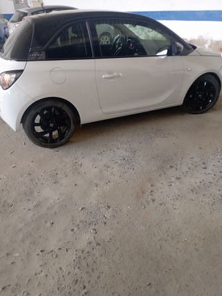 Opel Adam 2016