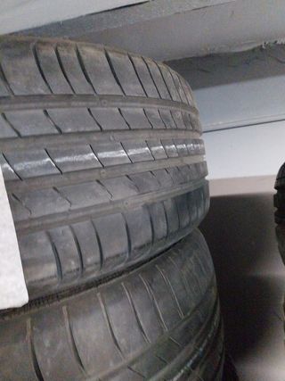 Neumáticos 215/45R17