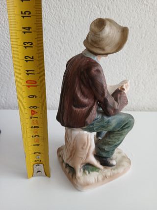 Statuetta Uomo Anziano in Ceramica