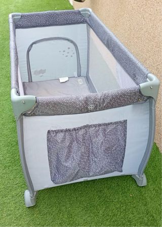 Cuna de viaje plegable marca Asalvo