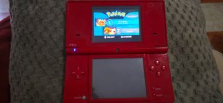 Nintendo DSi Roja