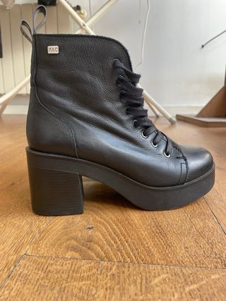 Botines negros Musse & Cloud