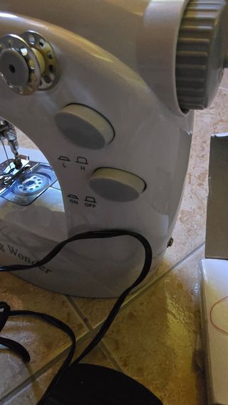 Máquina de coser portátil Sewing Wonder – 2 vel.