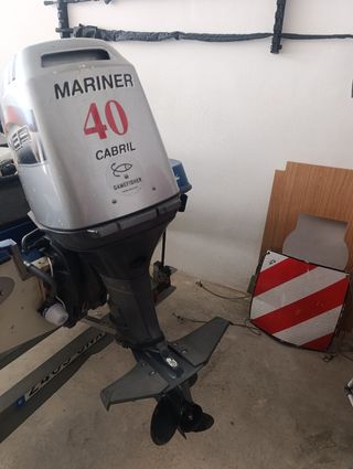 Motor fueraborda Mariner 40 CV