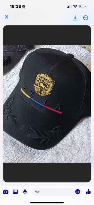 Gorra Negra con Escudo Venezuela