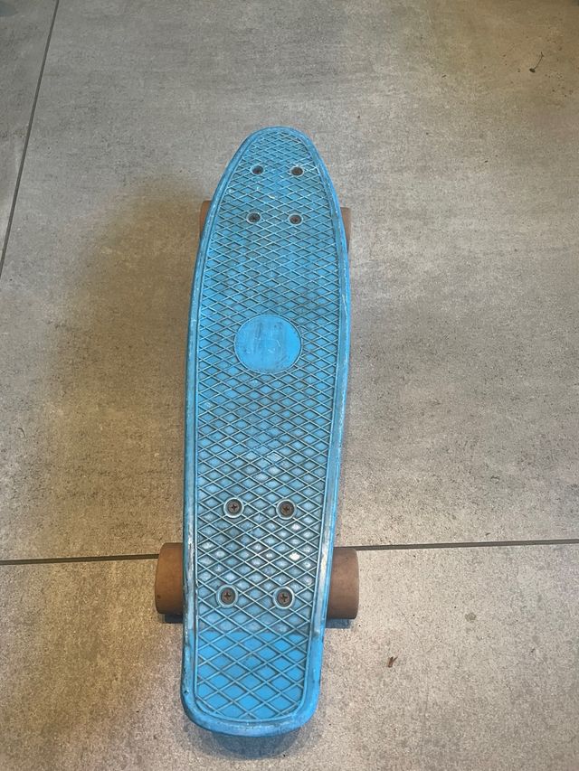 Skateboard blu