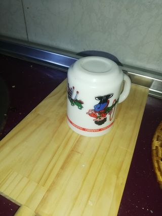 Taza Haribo con dibujo de circo