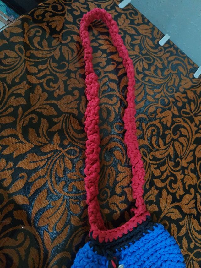 Bolso de mujer con asa larga