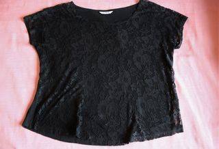Camiseta Pull and Bear Talla L Encaje Flores