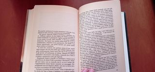  Zana Muhsen Vendute! l'odissea di due sorelle