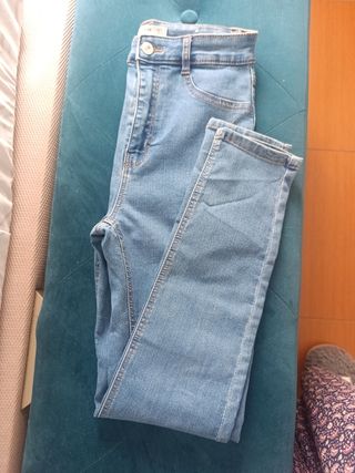 Pantalón pitillo Pull & Bear azul