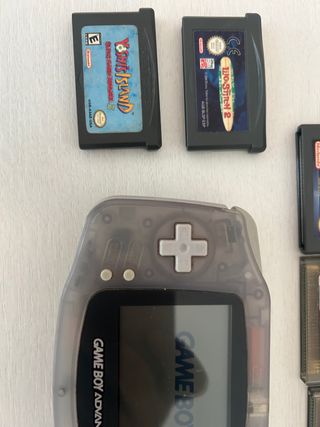 Consola Game Boy Advance Gris + 8 Juegos