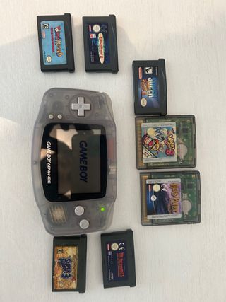 Consola Game Boy Advance Gris + 8 Juegos
