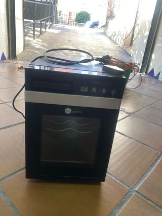 Nevera de vino Vinosphere poco uso