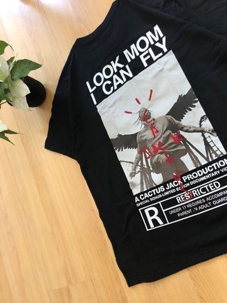 Camiseta Travis Scott Negra Estampada