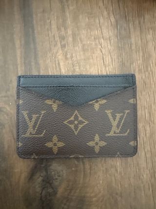 Tarjetero Louis Vuitton Marrón y Negro