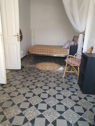 Habitación grande y soleada en Ocata
