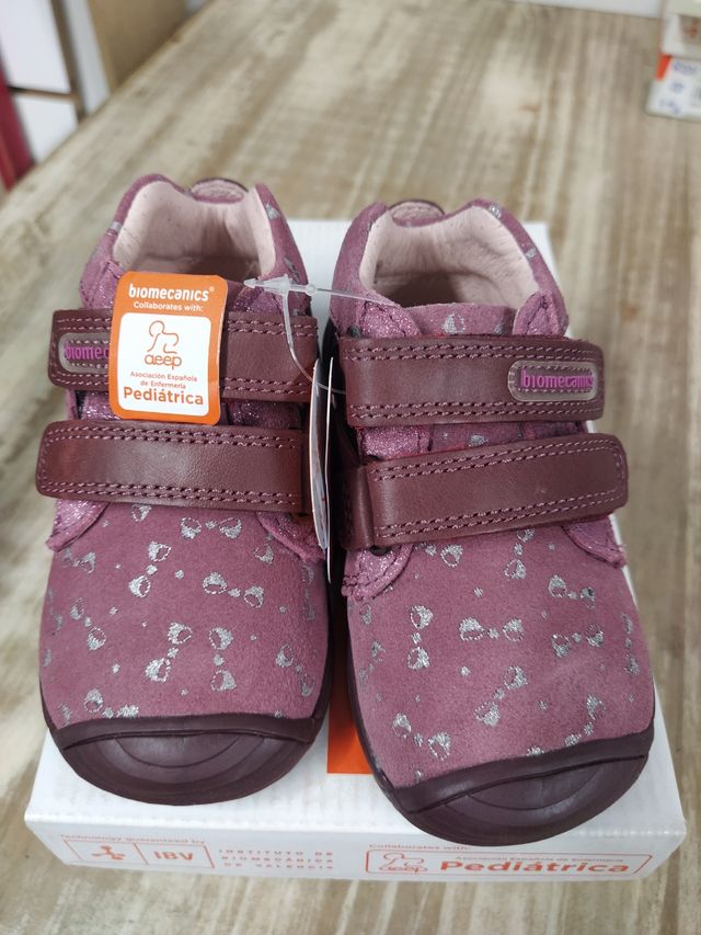 Zapatillas Biomecanics niña fucsia