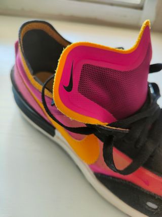 Nike Waffle One rosa/negro