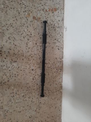 Barra de dominadas ajustable