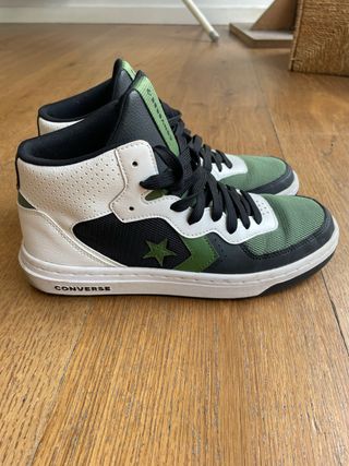 CASI NUEVAS Zapatillas Converse Negro Verde Blanco