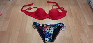 Bikini Rojo con estampado Tropical