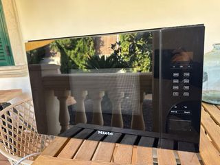 Microondas empotrable Miele