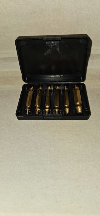 Extractor de Tornillos Rotos