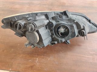 Faro Renault Scenic