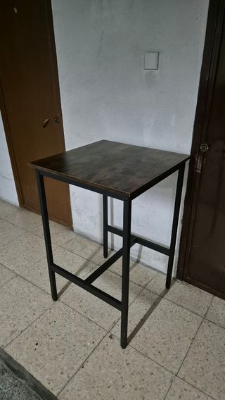Mesa alta madera y metal