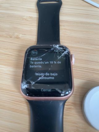 Apple Watch Series 5 Rose Gold - Cristal Roto