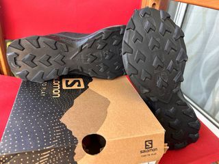Zapatillas Salomon Negras
talla 39 1/3