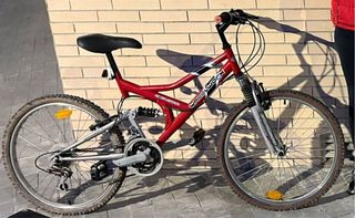 Bicicleta de Montaña Roja