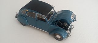 Maqueta Coche Escala 1:18