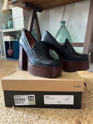 Zapatos de piel con plataforma