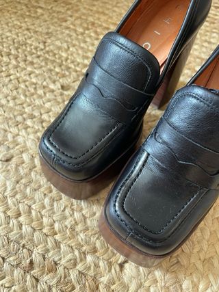 Zapatos de piel con plataforma
