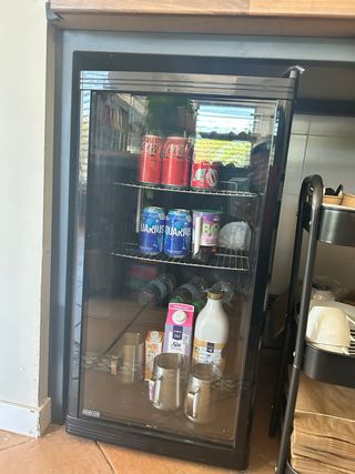 Nevera Negra para Bebidas MAKRO