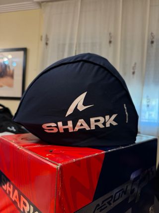 Casco Shark Aeron GP Carbono