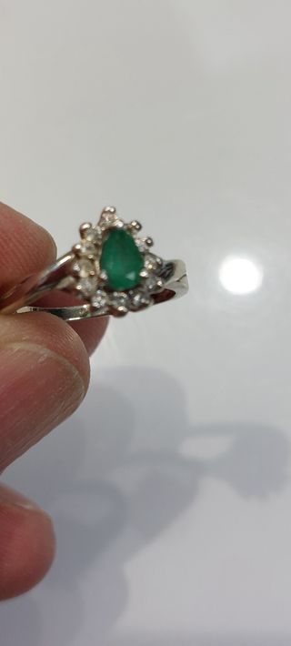 Sortija Esmeralda y Diamantes