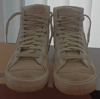Zapatillas Nike Blazer Mid '77 Beige