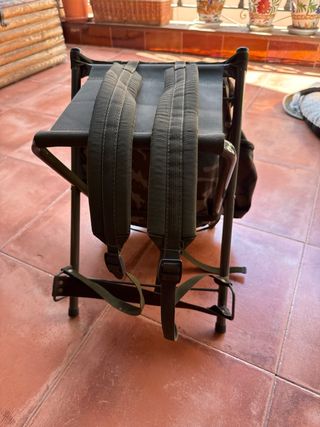 Mochila de caza con silla plegable