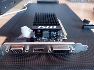 Tarjeta Gráfica MSI GeForce GT710 2GB.