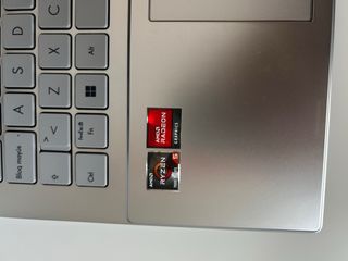 Portátil Asus Vivobook Plata