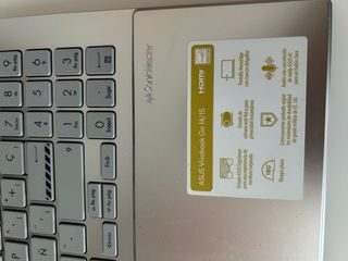 Portátil Asus Vivobook Plata