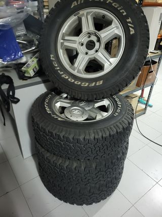 Ruedas BFGoodrich All-Terrain T/A KO